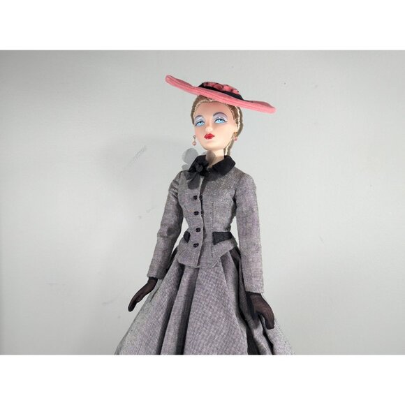 Gene Marshall LOVE, PARIS #06 Fashion Doll with COA, booklet, stand and box, - Picture 3 of 10